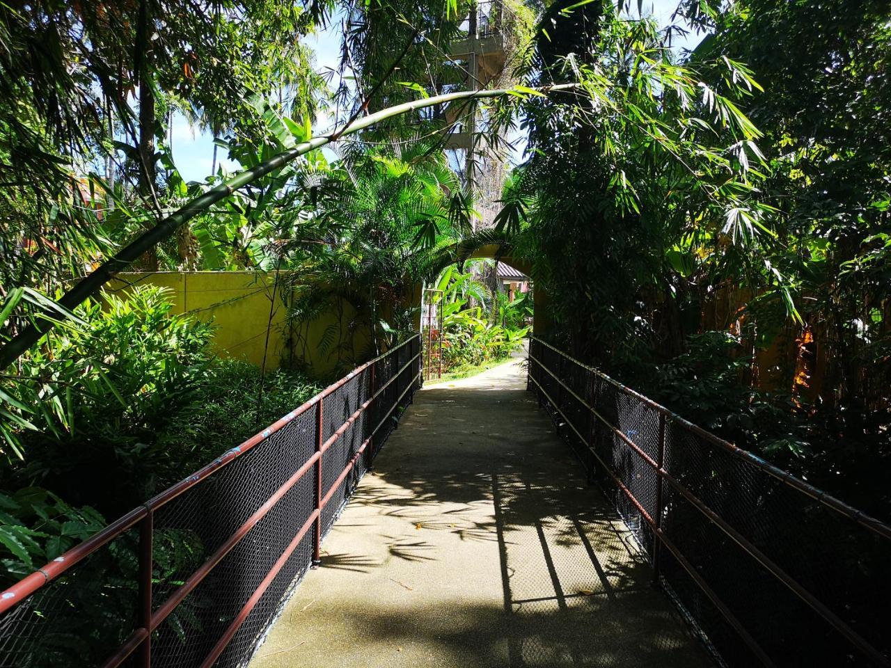 Resort Hacia Leisure
